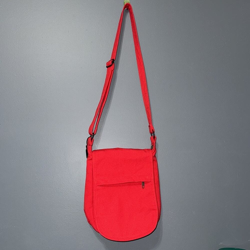KAVU unisex solid red shoulder tote adjustable straps tan interior crossbody